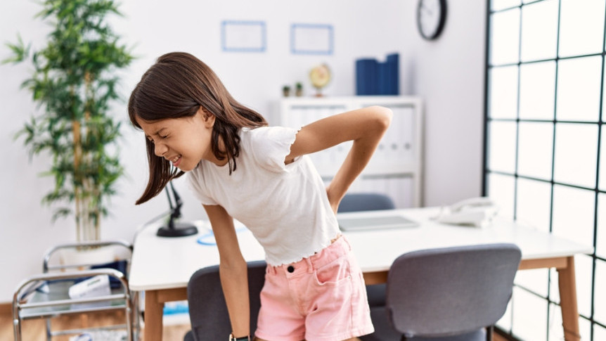 4 Red Flag for Teen Back Pain: Disc Herniation and Pars Defect Why Early Diagnosis Matters for Growing Spines