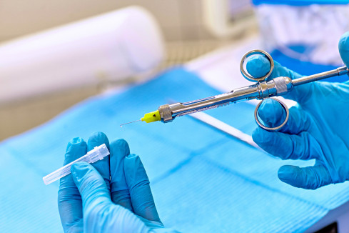Thumbnail of Anaesthesia Management During Cataract Surgery