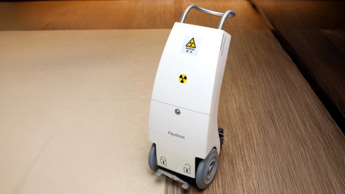 Thumbnail of Elekta Flexitron® Brachytherapy Machine