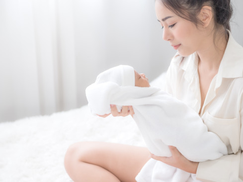 Thumbnail of Labour & Birth